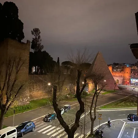 The Golden Pyramid * Roma