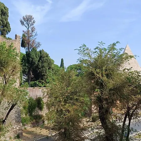 شقة The Golden Pyramid *